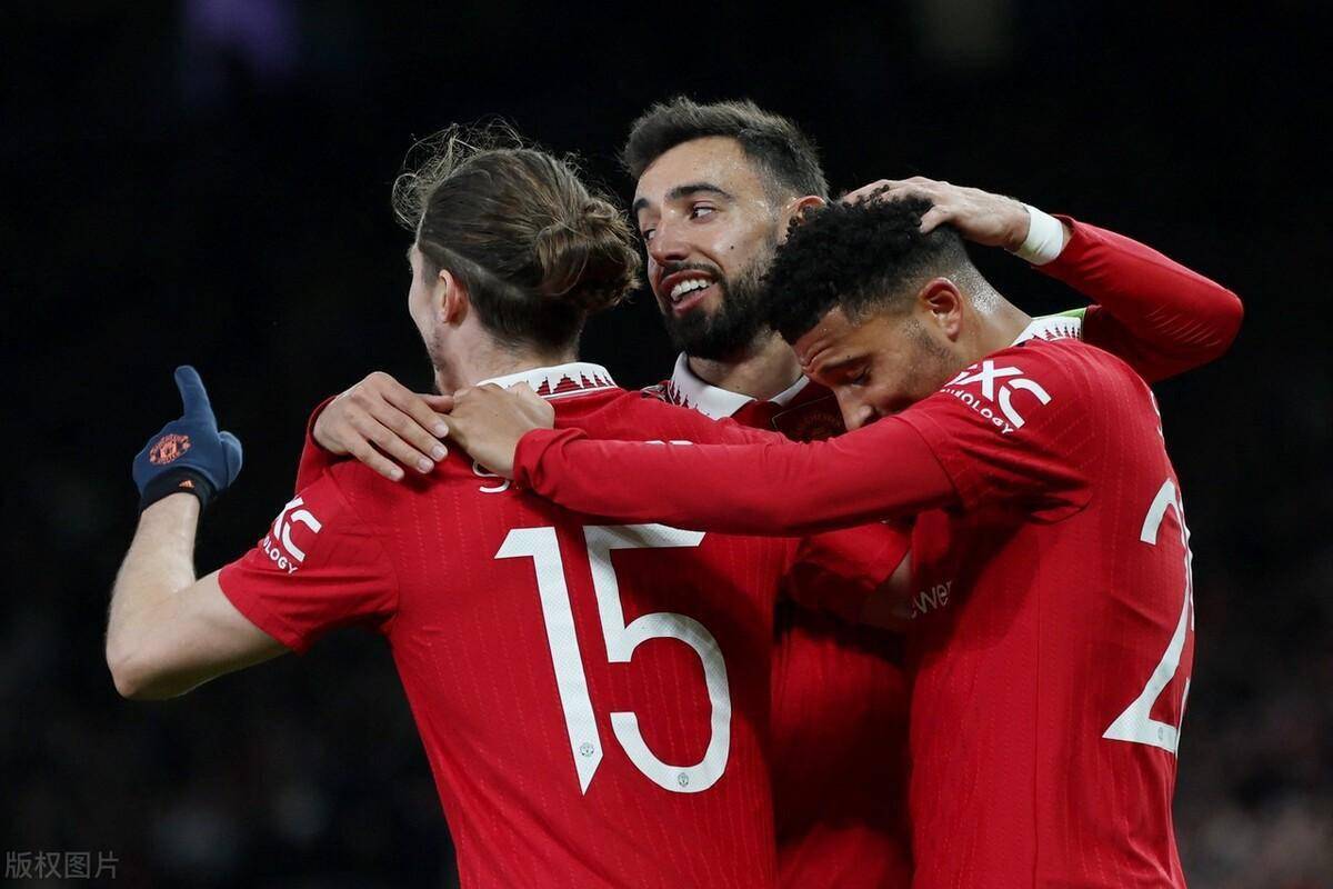 乐鱼官网-中国队争议不断今夜曼联状态回暖——西甲节点到来，网友：山东泰山临场应变备战西甲的简单介绍