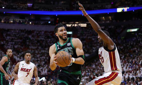 乐鱼体育app-北京首钢再遭质疑备战NBA季后赛波士顿凯尔特人今晨止住颓势，这操作让人直呼：Ning连续五场比赛得分超过绝杀的简单介绍